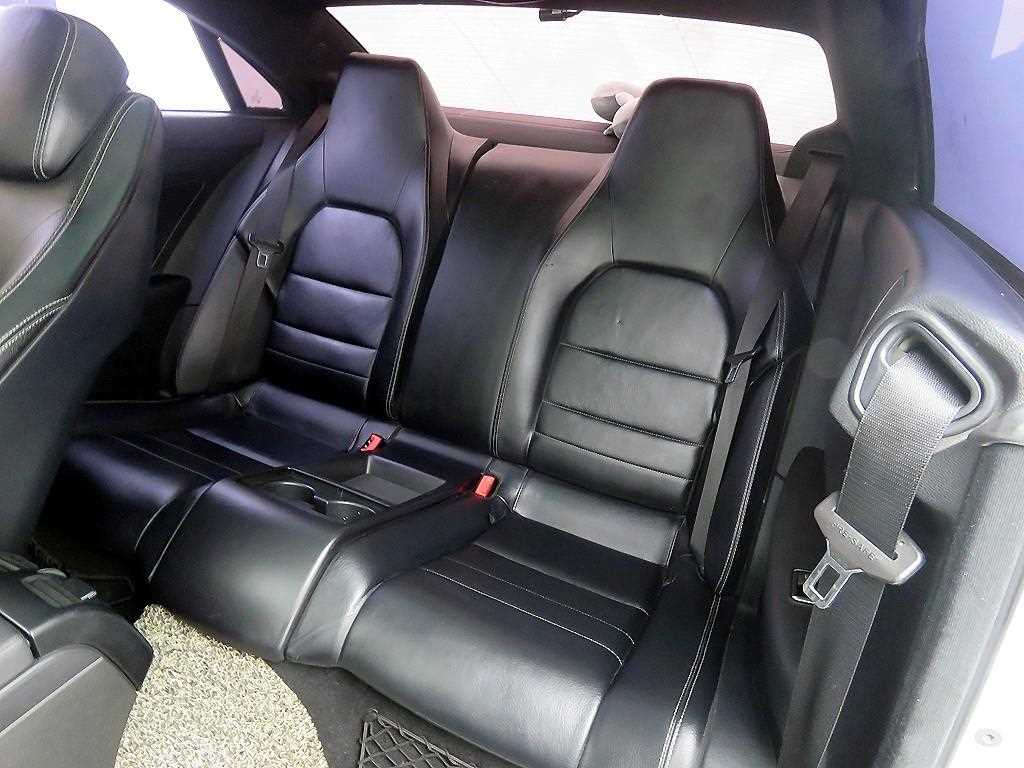 Mercedes Benz E class - Vista 6