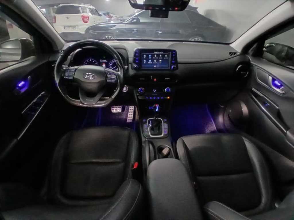 HYUNDAI Kona - Vista 6