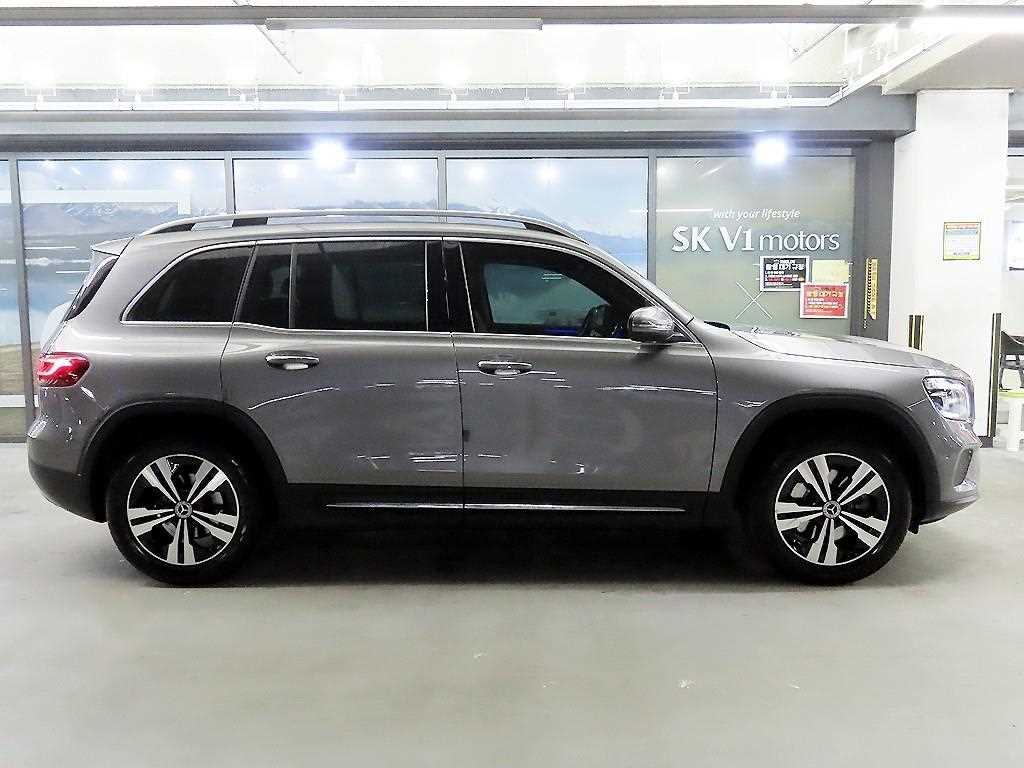 Mercedes Benz GLB Class - Vista 3