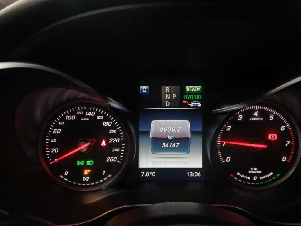 Mercedes Benz C Class - Vista 9