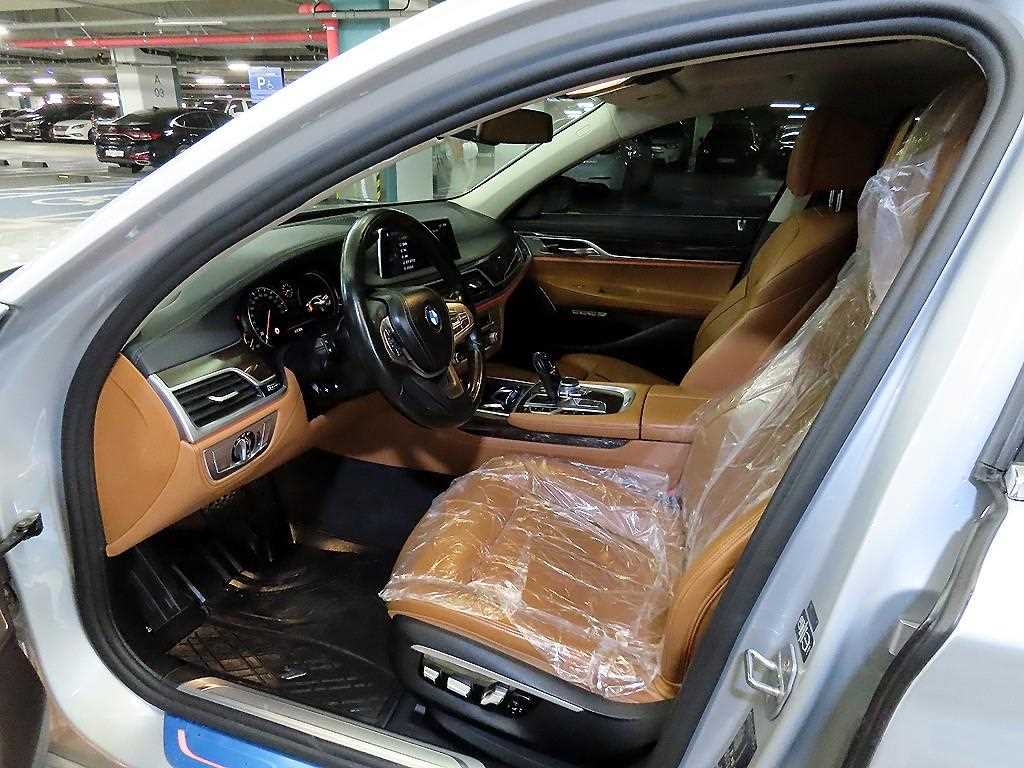 BMW 7 Series - Vista 6