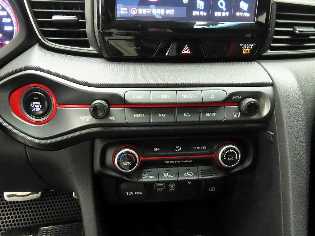 HYUNDAI Veloster - Vista 9