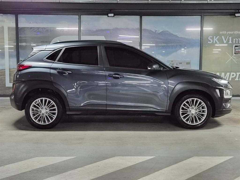 HYUNDAI Kona - Vista 3