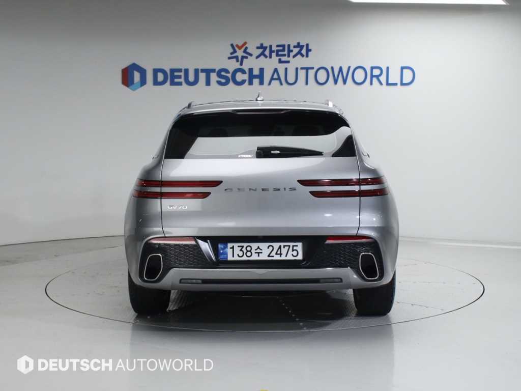 Genesis GV70 - Vista 4