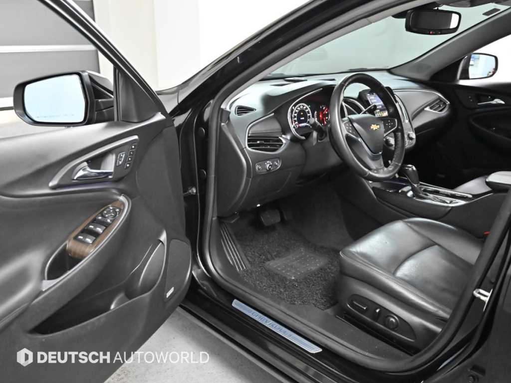 Chevrolet Malibu - Vista 11