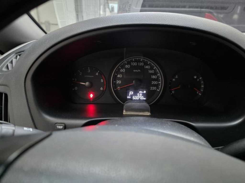 HYUNDAI Starex - Vista 3