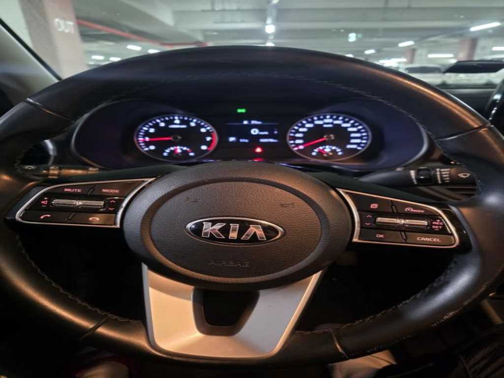 KIA K3 - Vista 6