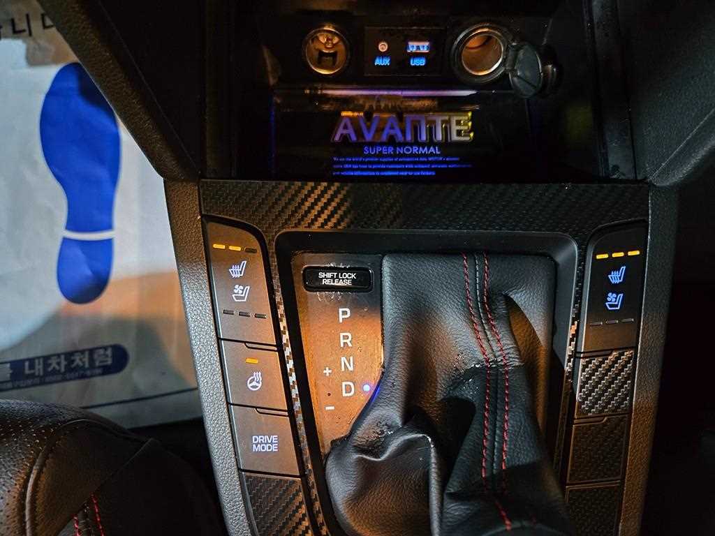 HYUNDAI Avante 2018 Blanco - Importación desde Corea - HF Imports Iquique - Foto 18