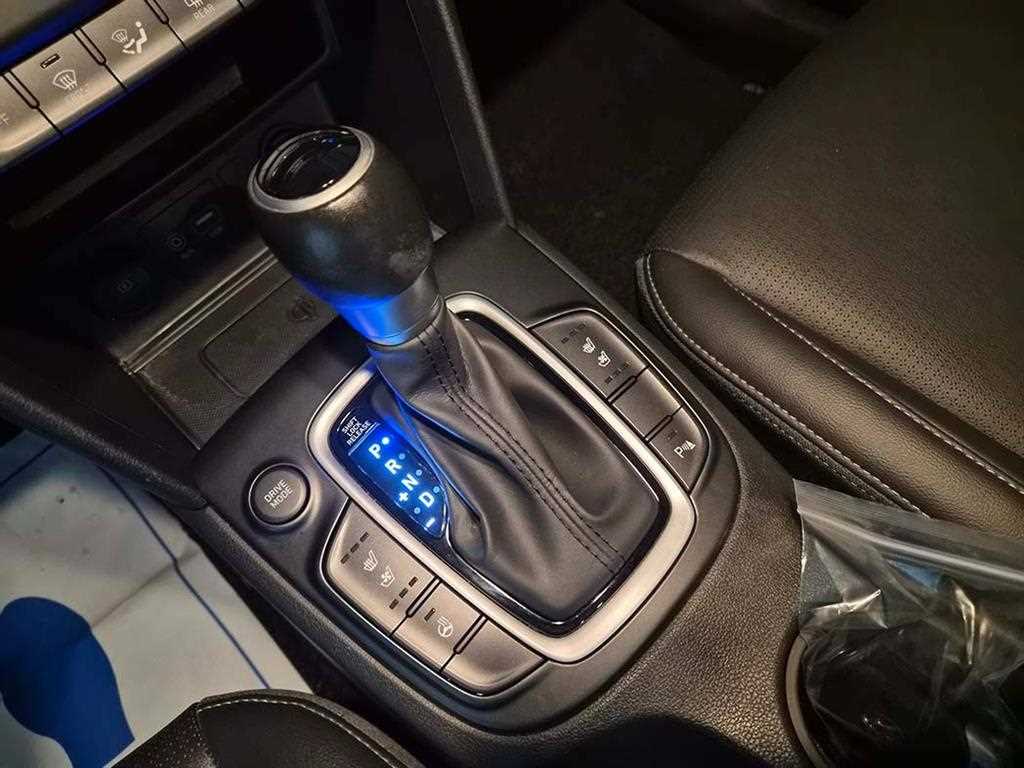 HYUNDAI Kona - Vista 11