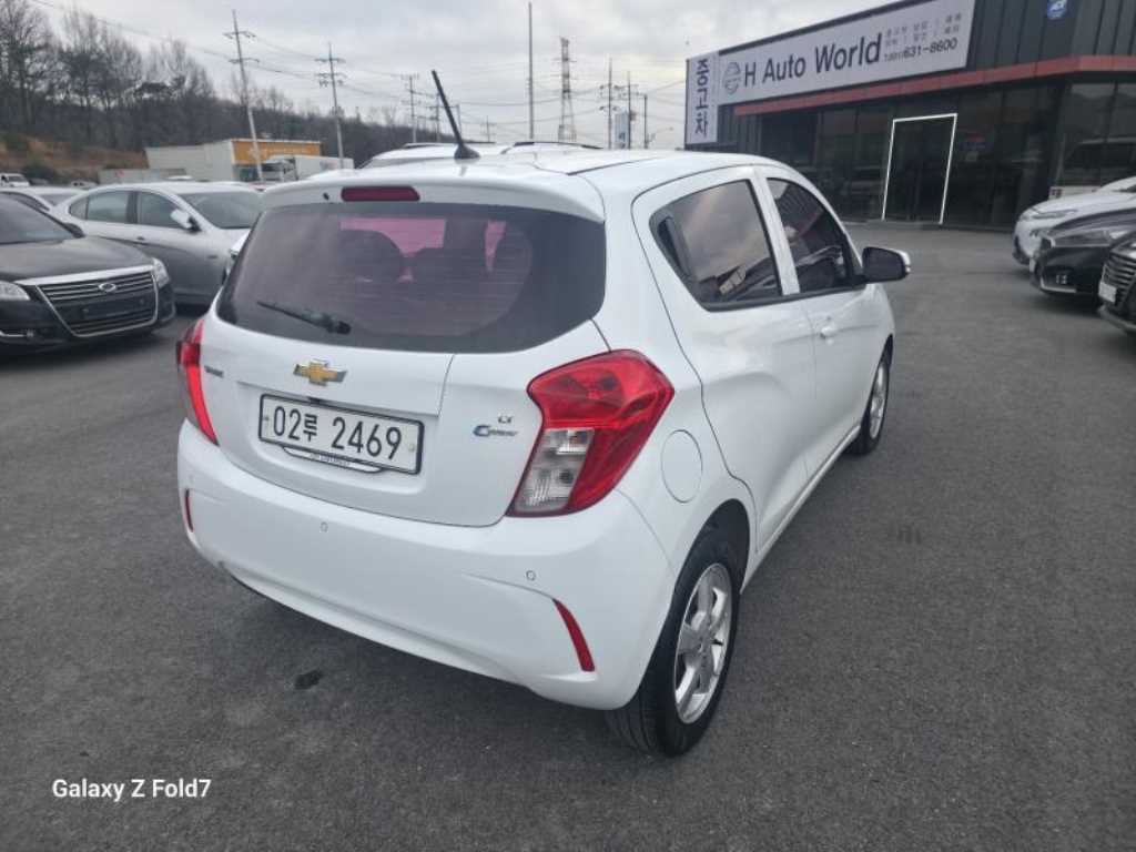 Chevrolet Spark - Vista 5