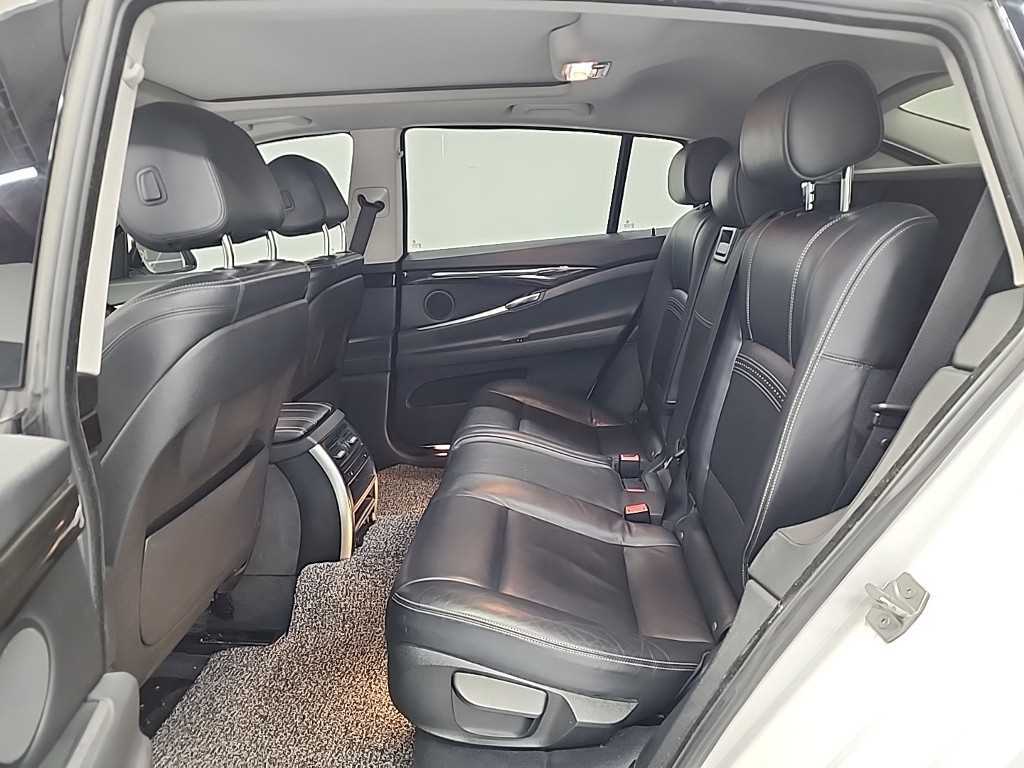 BMW Gran Turismo - Vista 12