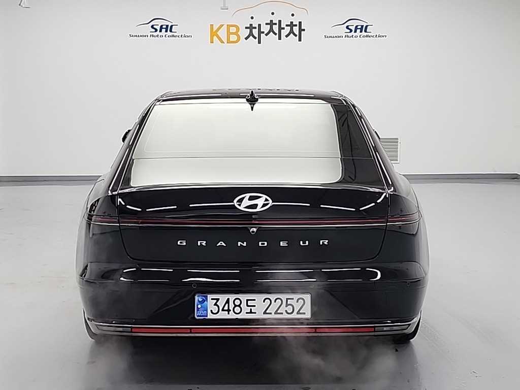 HYUNDAI Grandeur - Vista 3