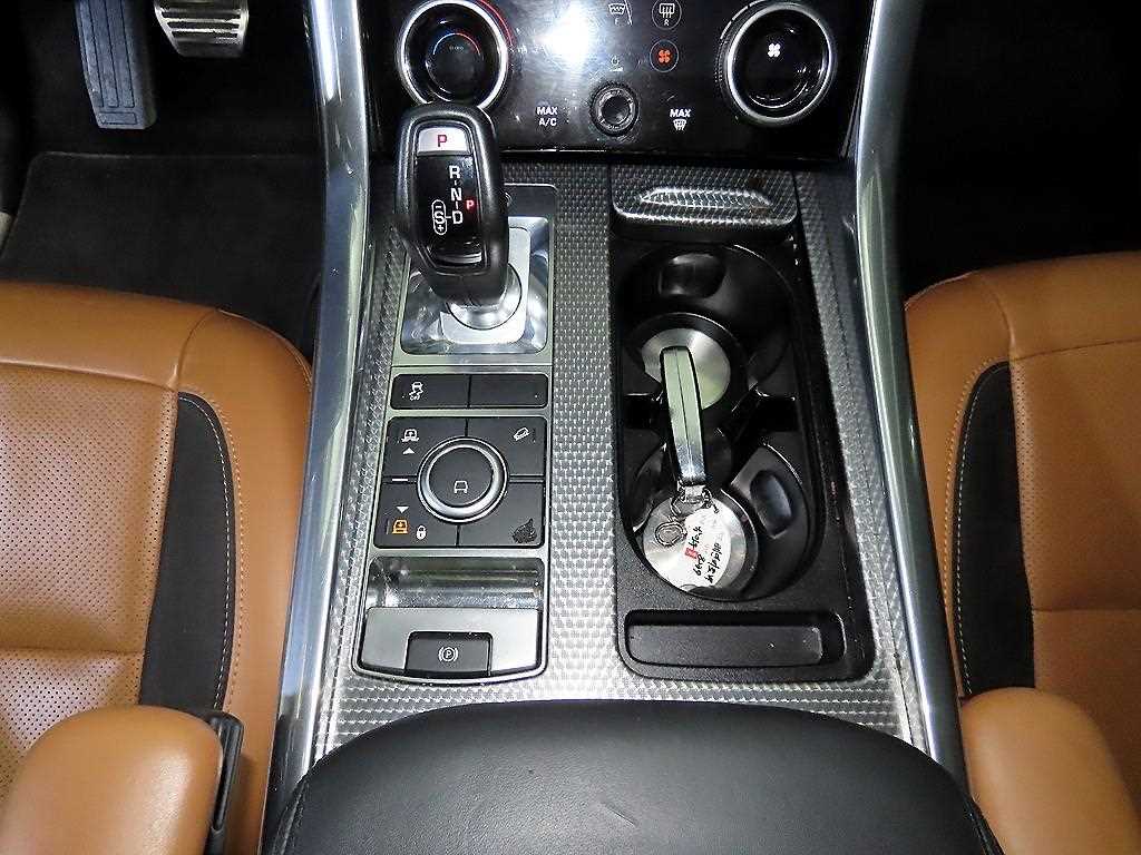 Land Rover Range Rover Sports - Vista 12