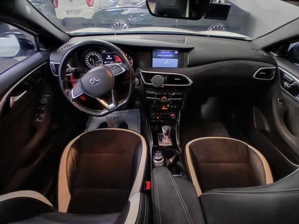 Infiniti Q - Vista 6