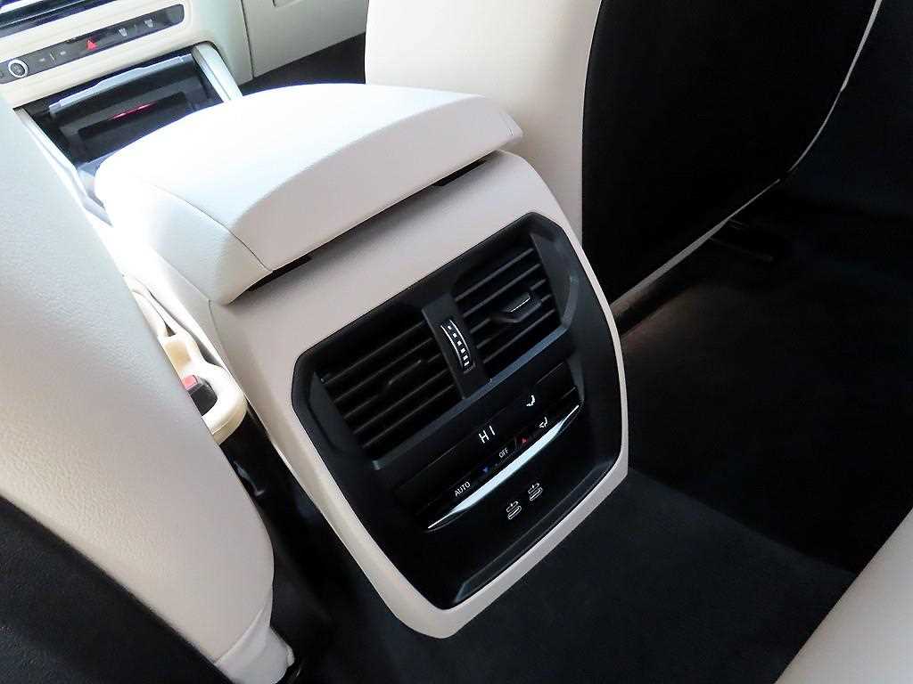 BMW 3 series 2024 Blanco - Importación desde Corea - HF Imports Iquique - Foto 16