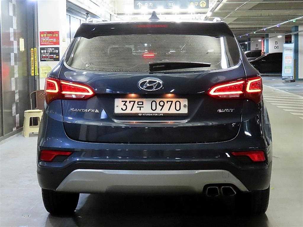 HYUNDAI Santa Fe - Vista 5