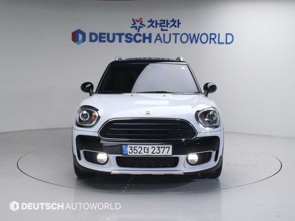 Mini Countryman - Vista 3