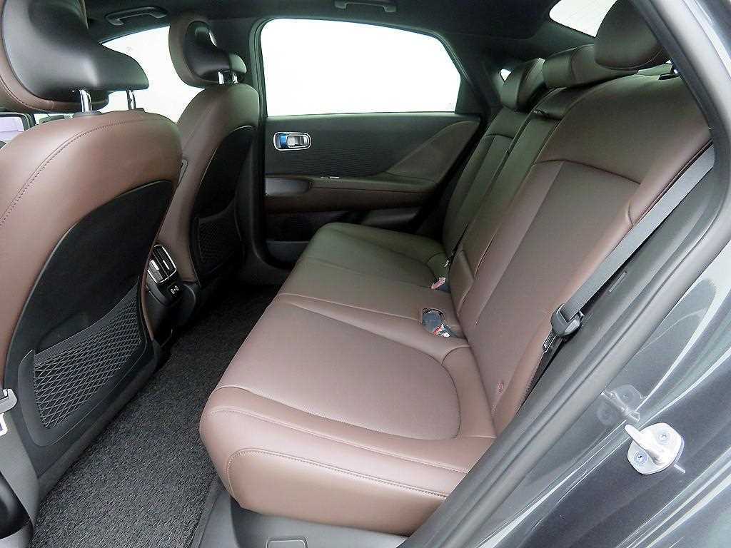 HYUNDAI Ioniq 6 - Vista 7