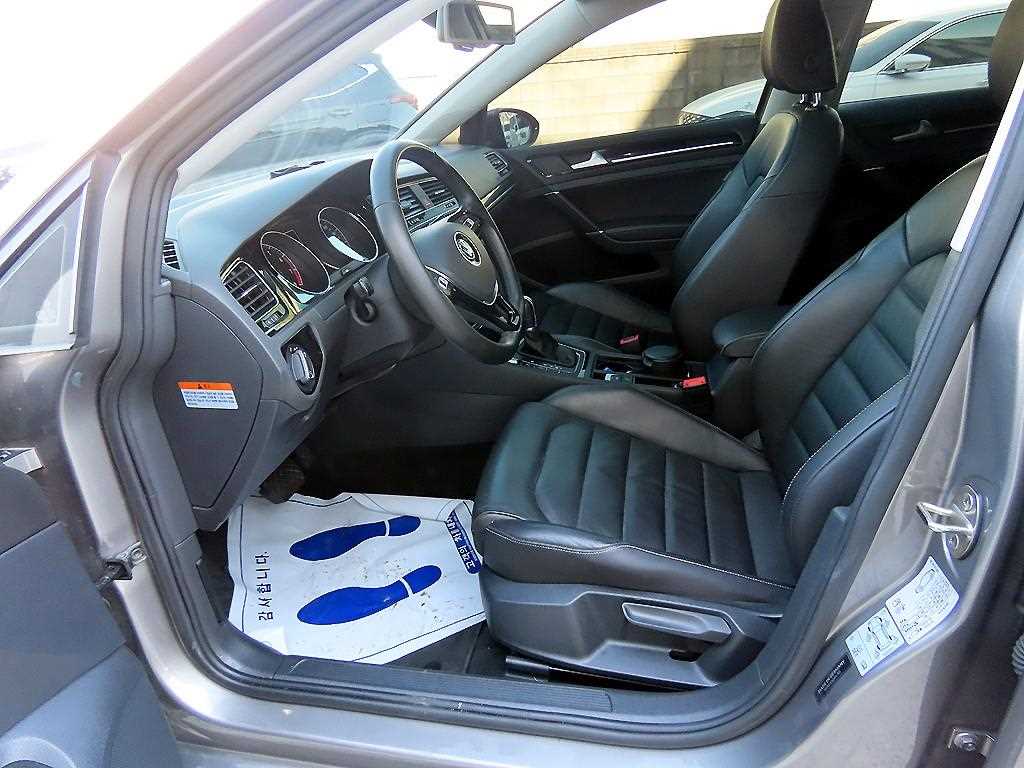 Volkswagen Golf - Vista 5