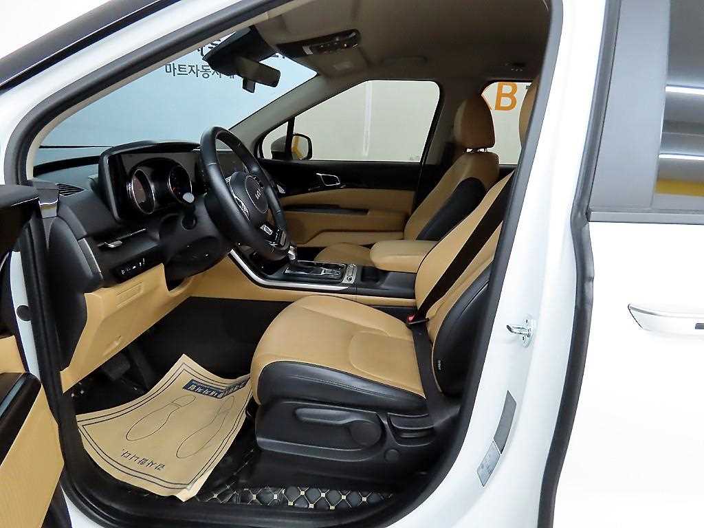 KIA Carnival - Vista 5