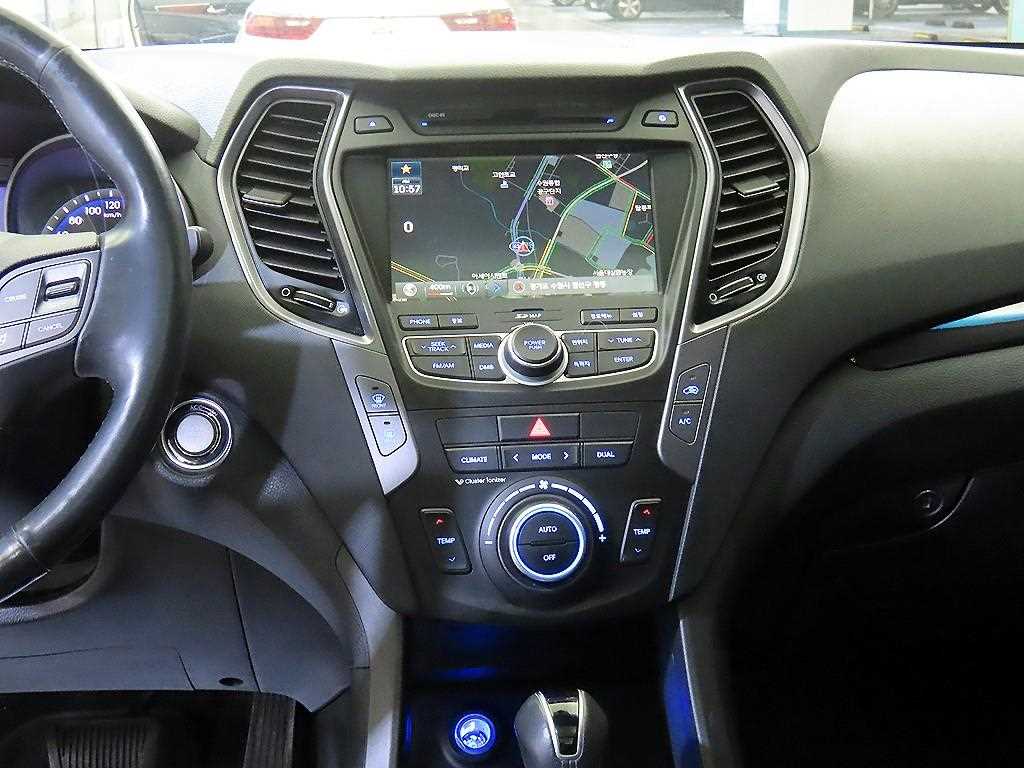 HYUNDAI Santa Fe - Vista 11