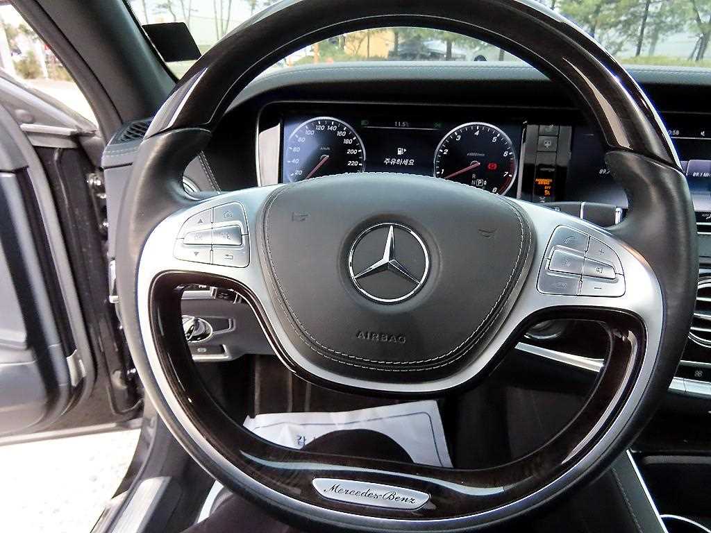 Mercedes Benz S Class - Vista 8