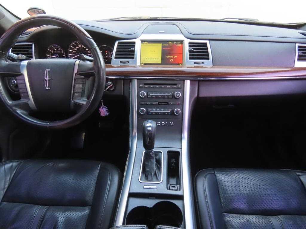 Lincoln MKS - Vista 8