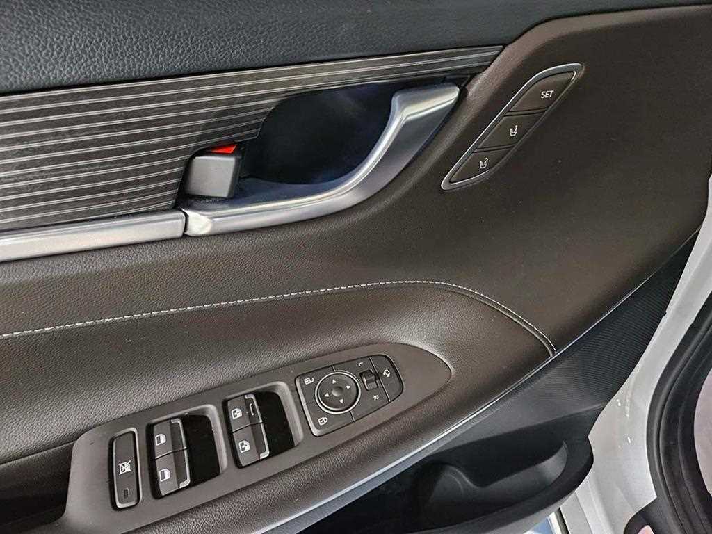 HYUNDAI Grandeur - Vista 12