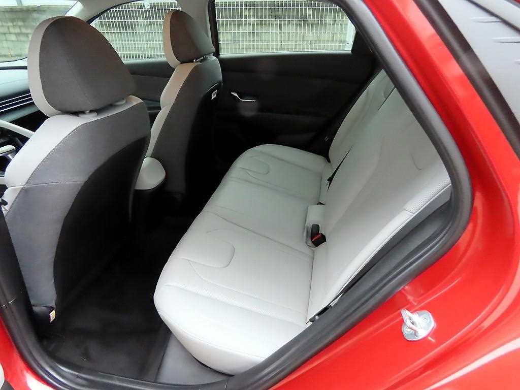 HYUNDAI Avante 2021 Rojo - Importación desde Corea - HF Imports Iquique - Foto 1