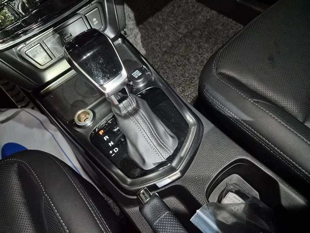 Ssangyong Tivoli - Vista 11