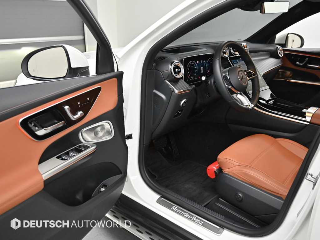 Mercedes Benz GLC Class - Vista 11