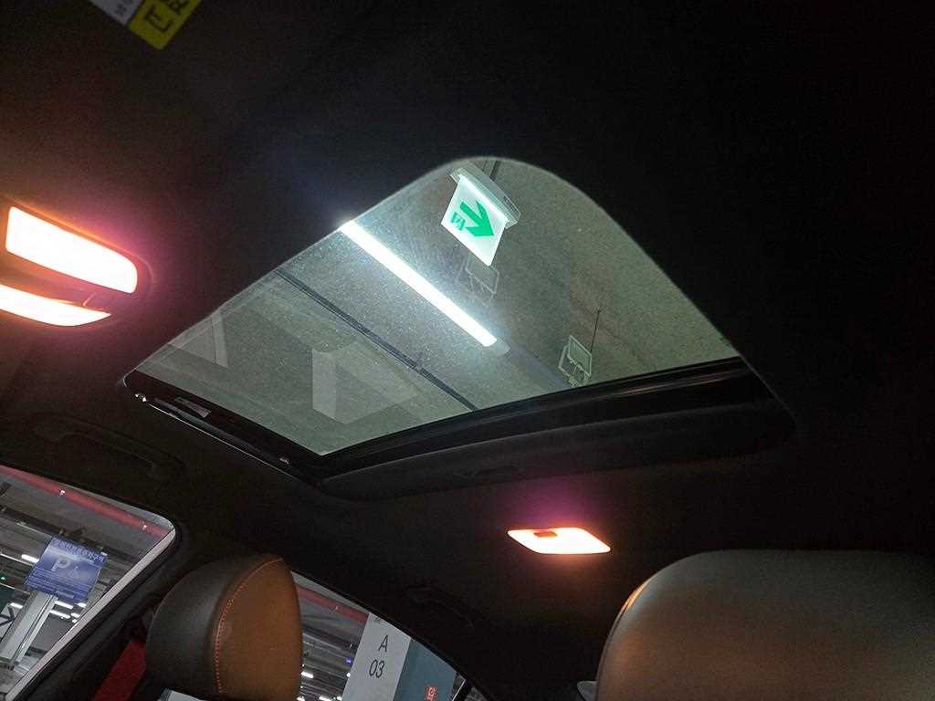 HYUNDAI Avante 2018 Blanco - Importación desde Corea - HF Imports Iquique - Foto 16