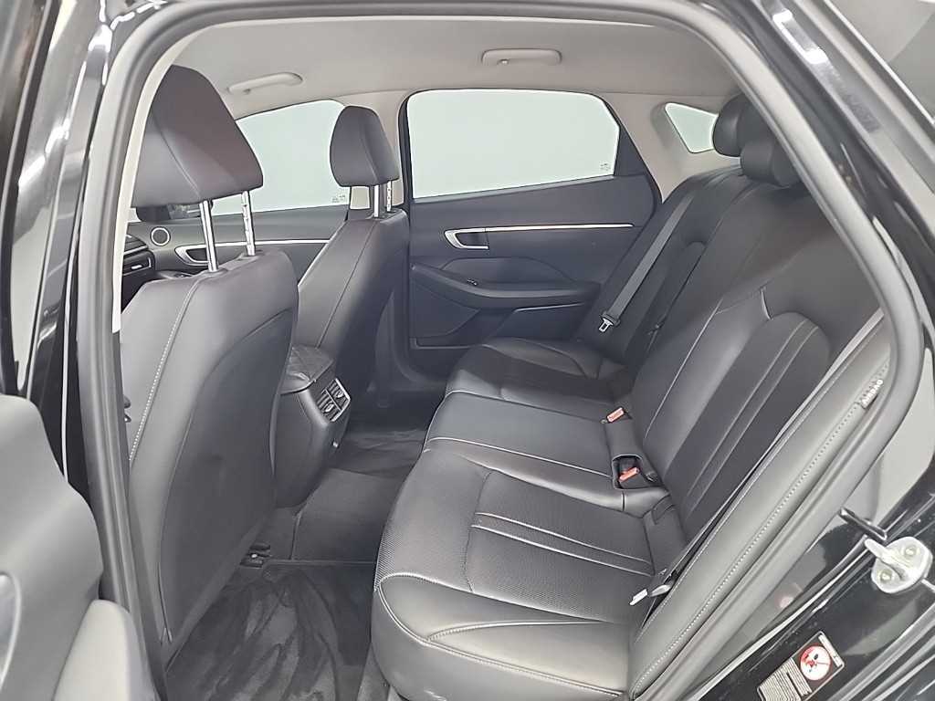 HYUNDAI Sonata - Vista 12