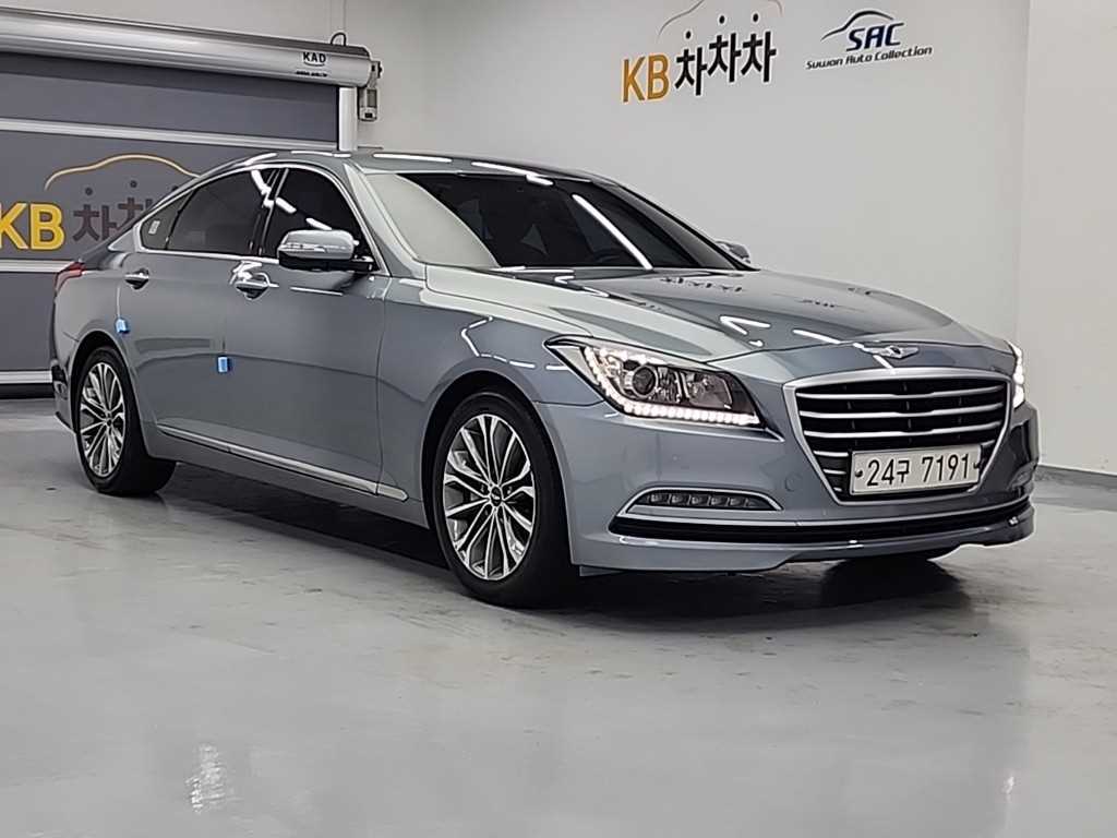 HYUNDAI Genesis - Vista 4