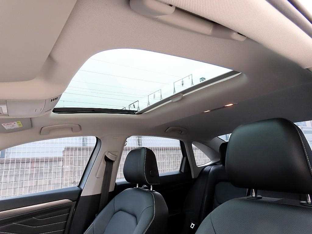 Volkswagen Jetta 2023 Plateado - Importación desde Corea - HF Imports Iquique - Foto 17