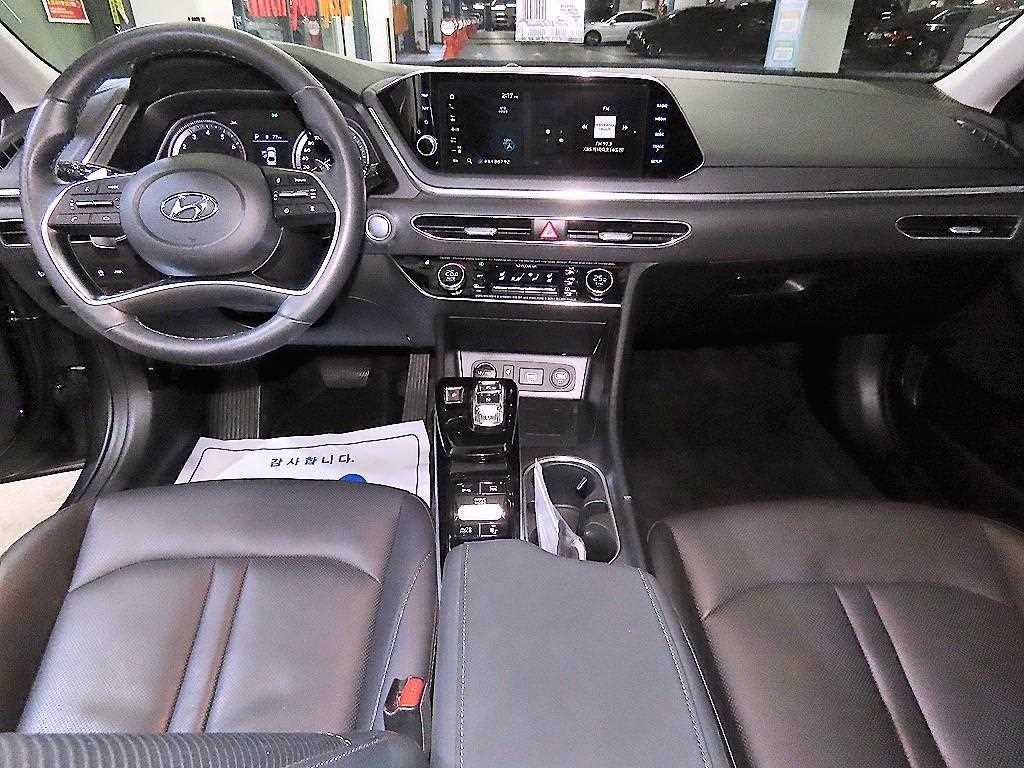 HYUNDAI Sonata - Vista 10