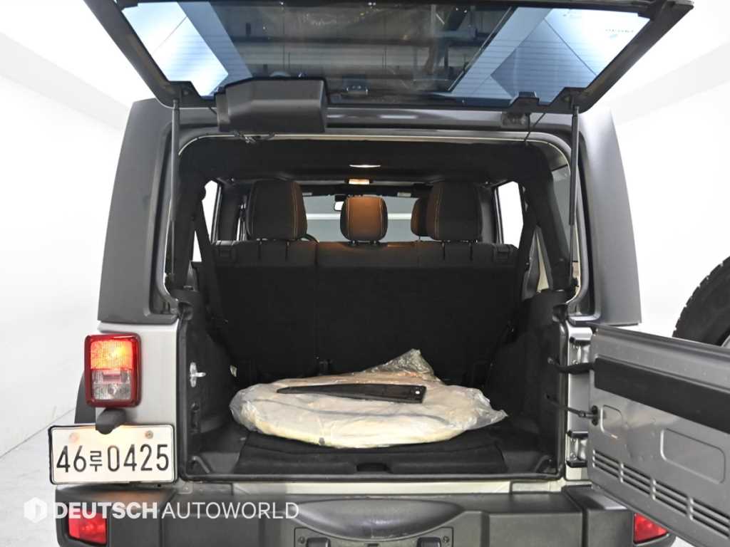 Jeep Wrangler 2017 Gris - Importación desde Corea - HF Imports Iquique - Foto 19