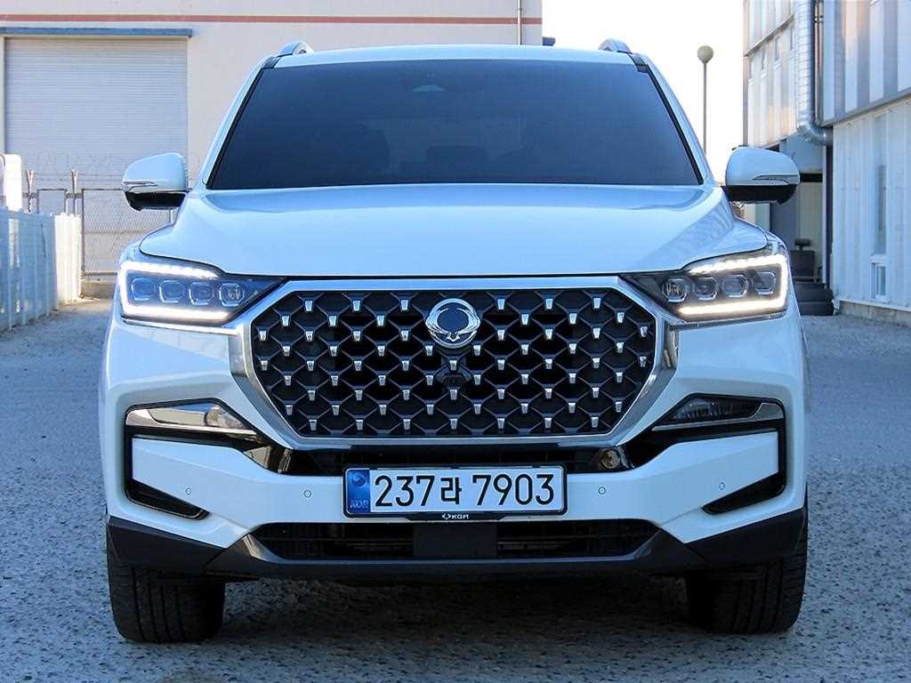 Ssangyong Rexton 2024 Blanco - Importación desde Corea - HF Imports Iquique - Foto 1