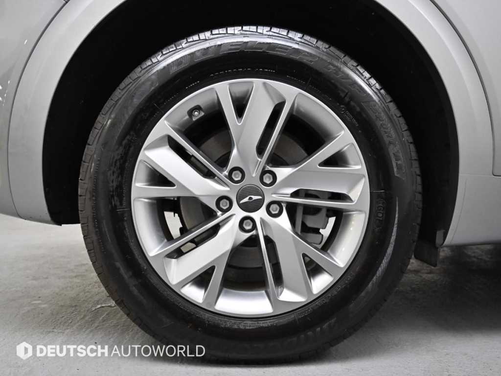 Genesis GV70 - Vista 5