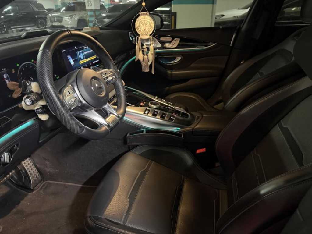 Mercedes Benz AMG GT - Vista 9