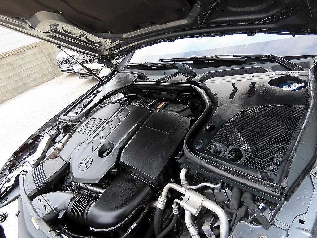 Mercedes Benz CLS Class 2020 Gris - Importación desde Corea - HF Imports Iquique - Foto 19