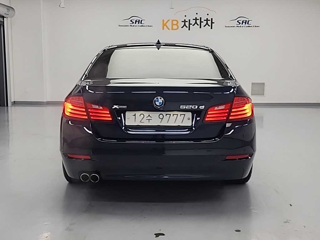 BMW 5 Series - Vista 3