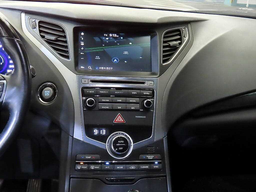 HYUNDAI Grandeur - Vista 11