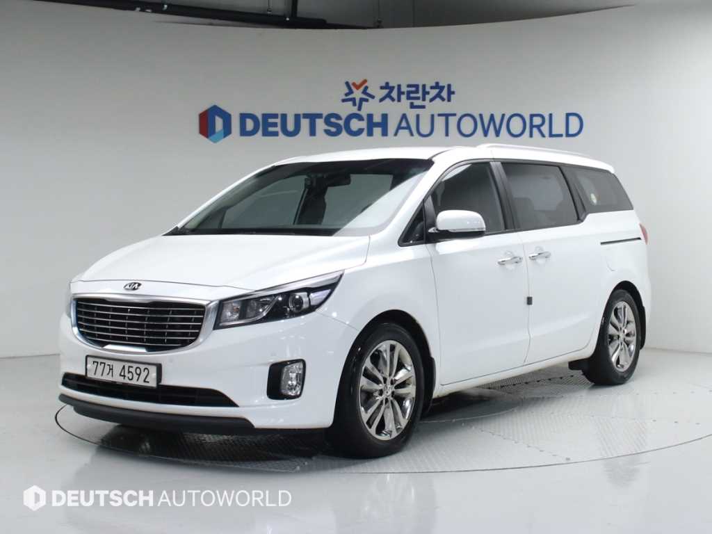 KIA Carnival 2016 Blanco - Importación desde Corea - HF Imports Iquique - Foto 1