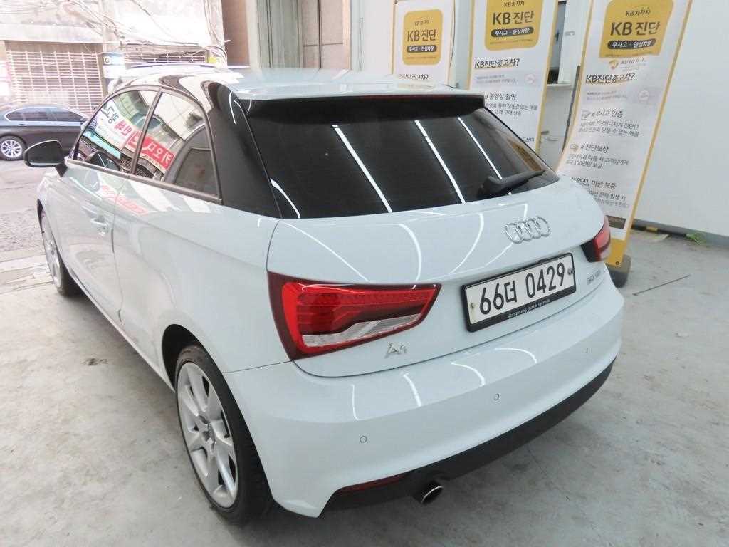 Audi A1 - Vista 4