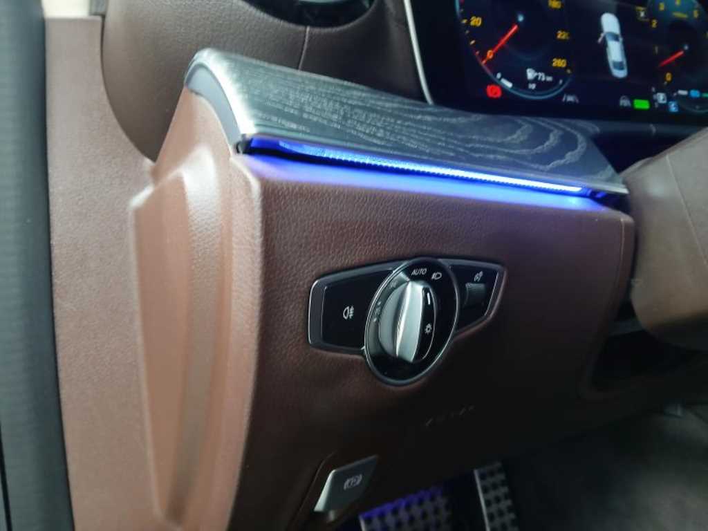 Mercedes Benz CLS Class - Vista 10