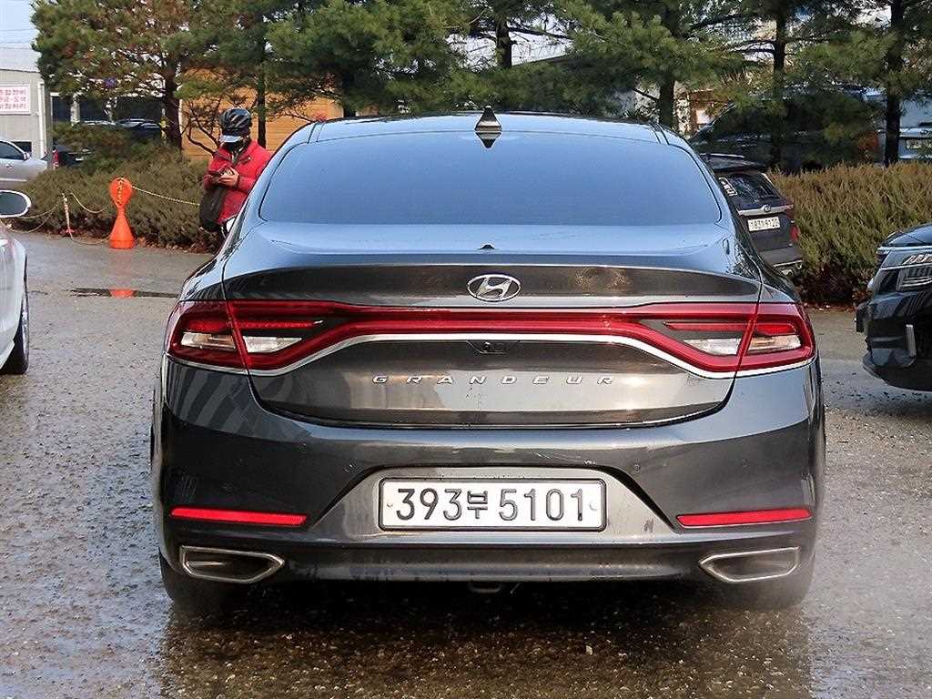 HYUNDAI Grandeur - Vista 4