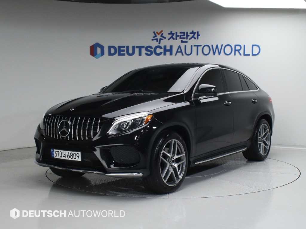 Mercedes Benz GLE Class - Vista 2