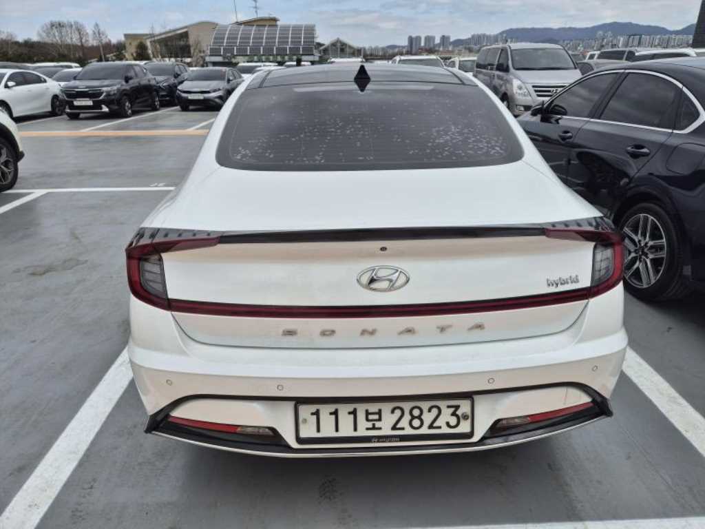 HYUNDAI Sonata - Vista 4