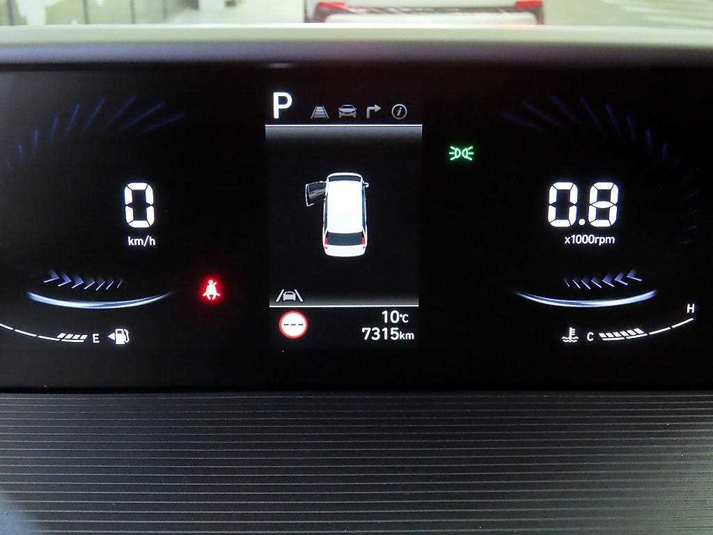 HYUNDAI Staria - Vista 9